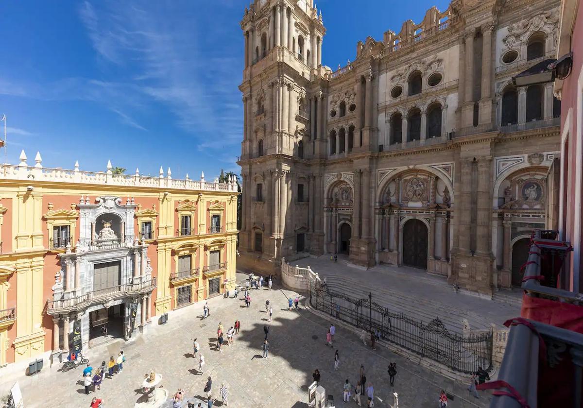 Take a tour of the most expensive preowned apartment in Malaga, in